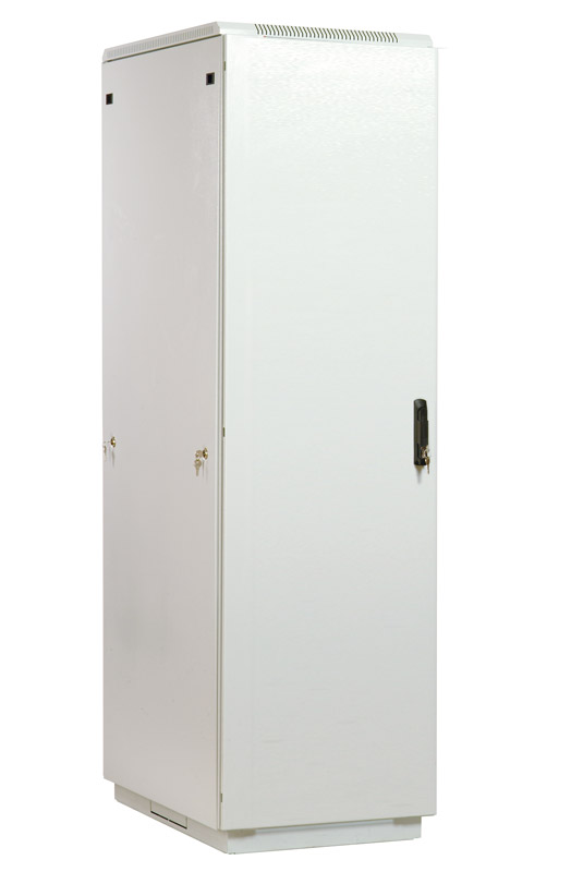 Шкаф напольный 33U (600 x 600) дверь металл ШТК-М-33.6.6-3ААА